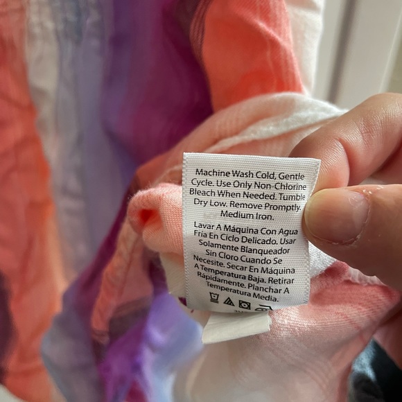 Striped Sleeveless Top - Picture 4 of 5